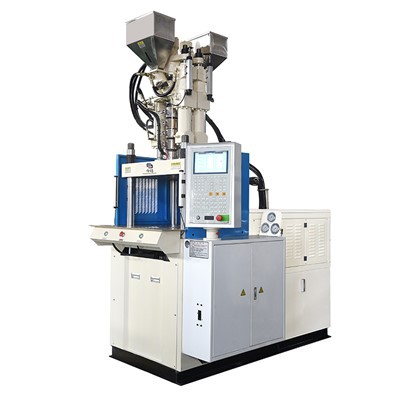 Dva mašina za brizganje u boji